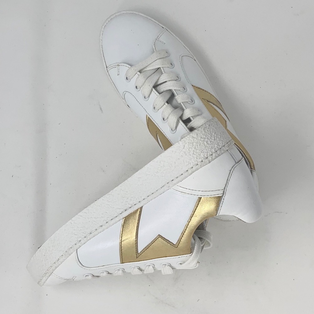 ⭐️ NWT MAJE 38 white sneaker with gold accent C